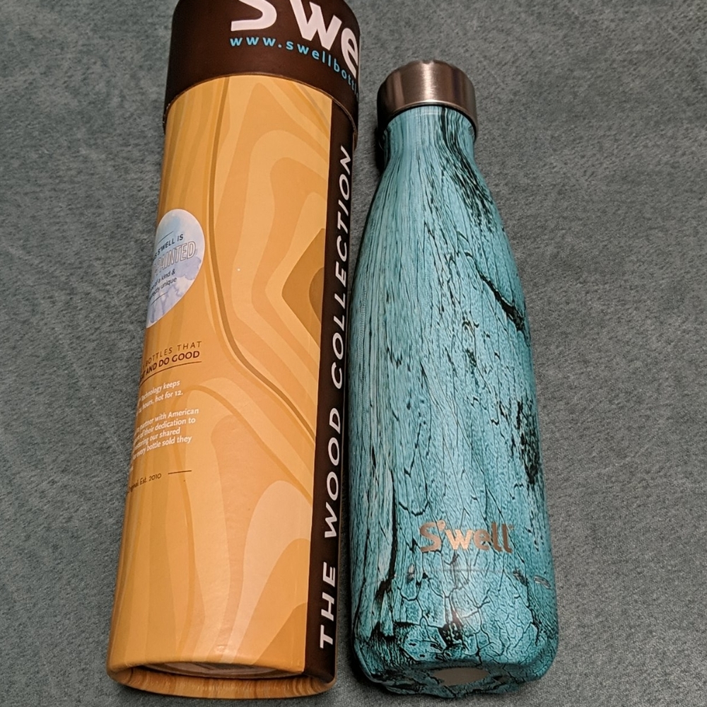 Swell Water Bottle 17 oz Teal Wood